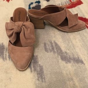 Jeffrey Campbell Cyrus Block-Heel Mules
